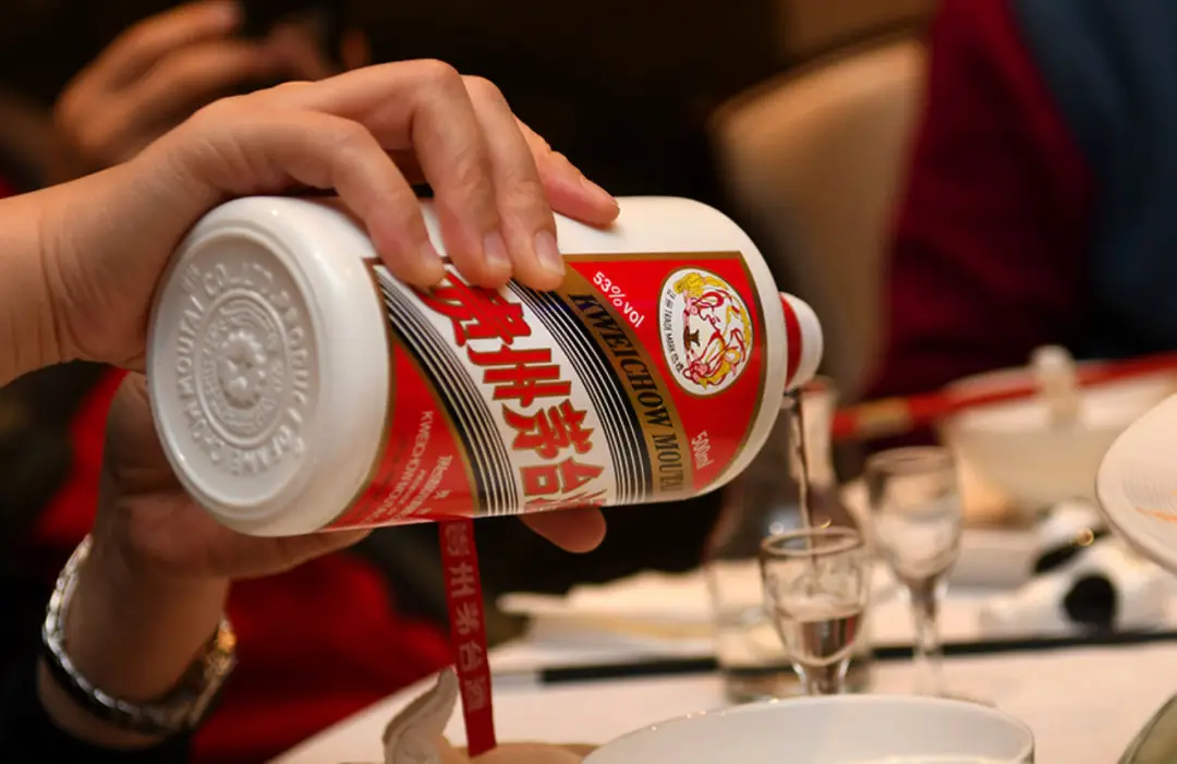 茅台退潮更像一场“鼎盛王朝”即将落幕的 “最后狂欢”